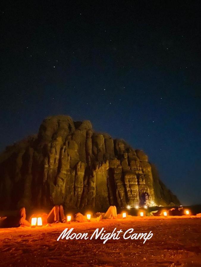 Hotel Moon Night Camp Wadi Rum Esterno foto