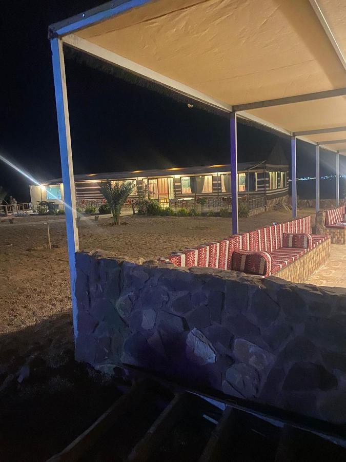 Hotel Moon Night Camp Wadi Rum Esterno foto