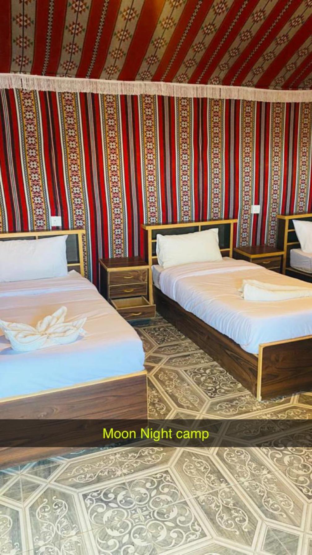 Hotel Moon Night Camp Wadi Rum Esterno foto