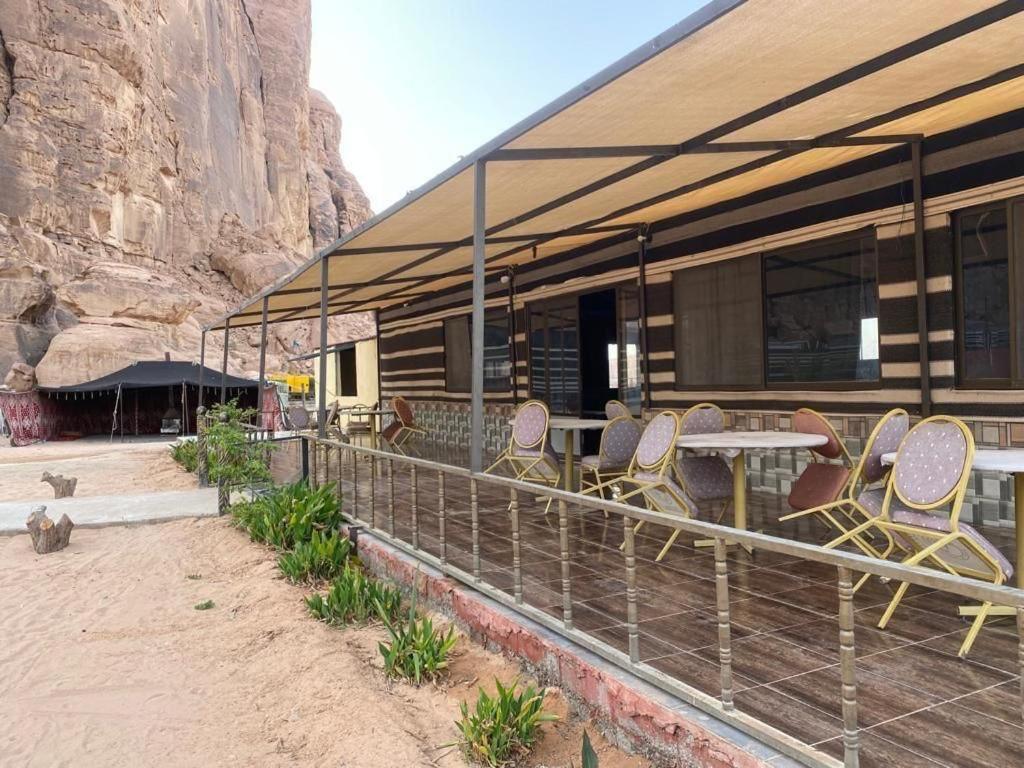 Hotel Moon Night Camp Wadi Rum Esterno foto